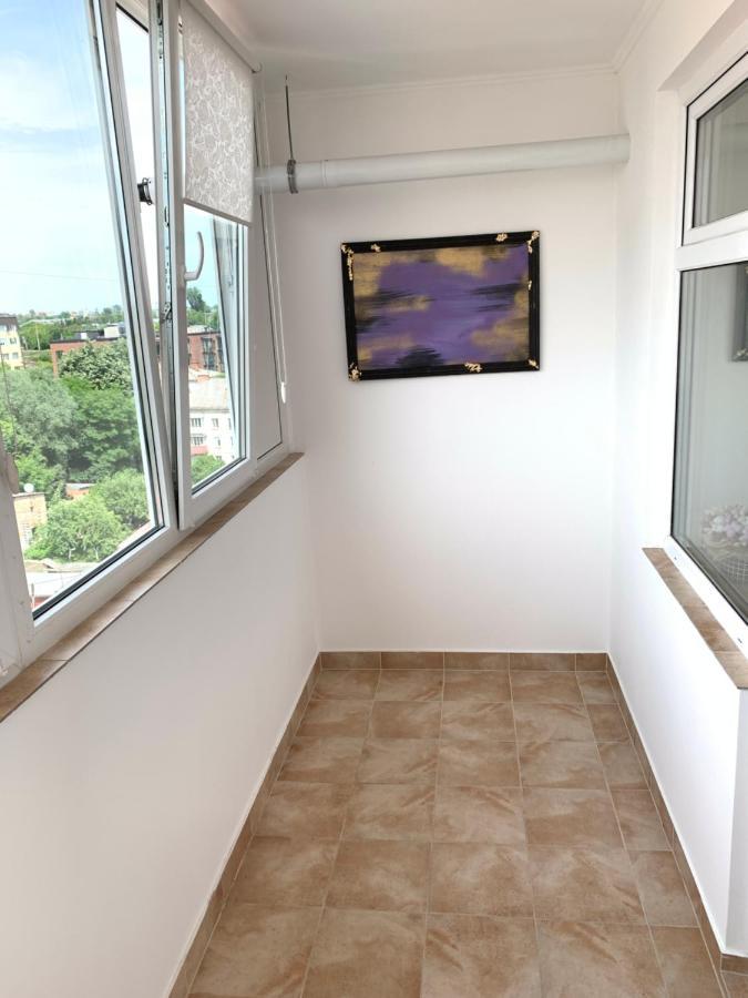Центр. Поруч Парк Та Став Ternopil Exterior foto